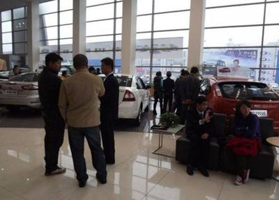 買車還去4S店？綜合汽車銷售店的獨(dú)特優(yōu)勢(shì)解析